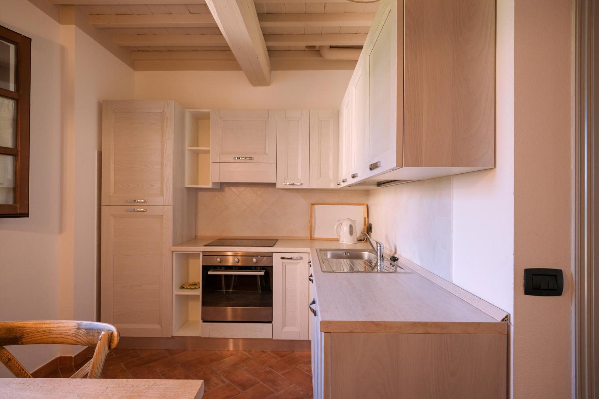 San Ruffino Apartments Lari Exterior foto